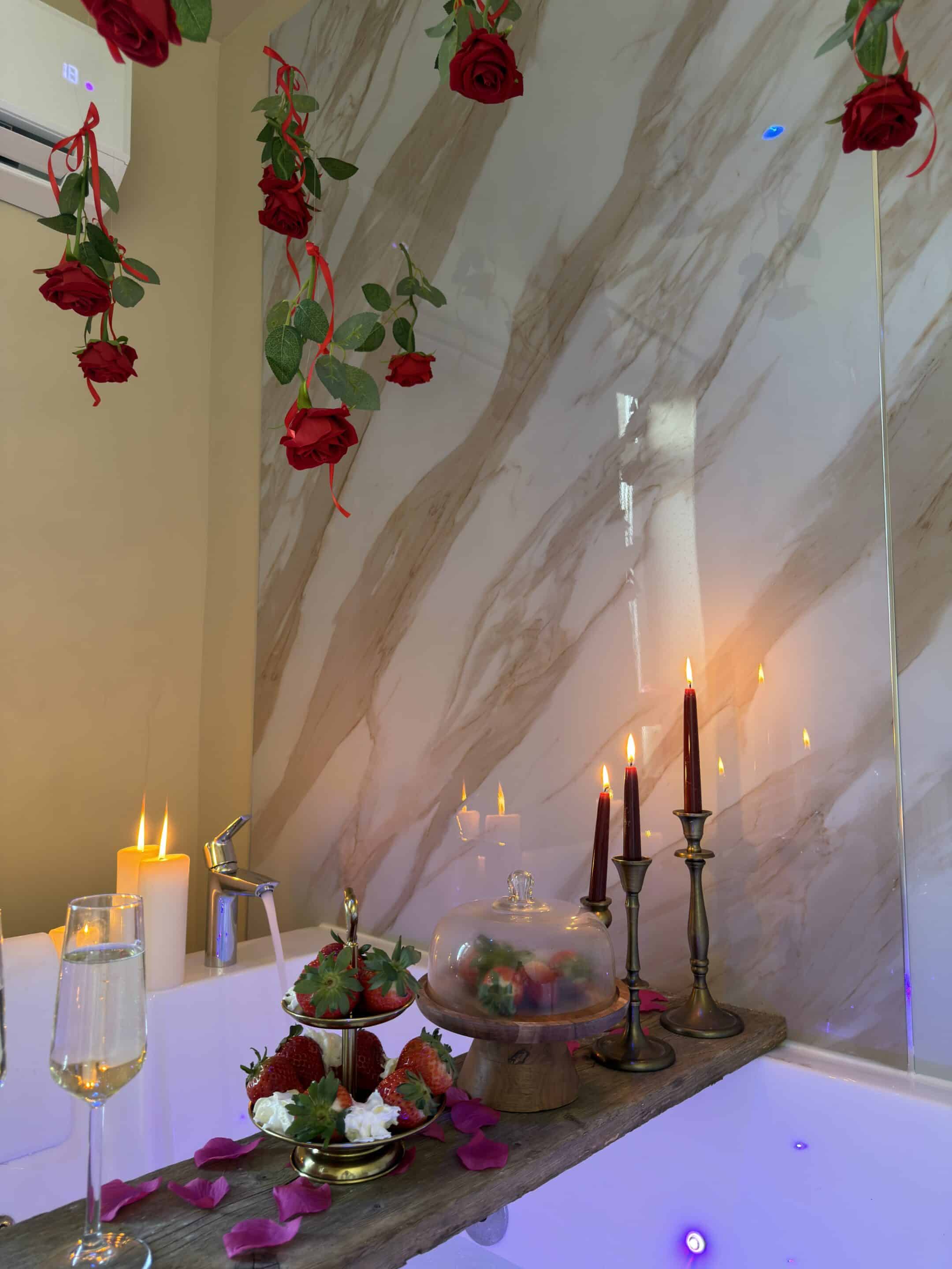 Love room lindomptable Mericourt 10 scaled