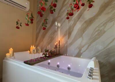 Love room lindomptable Mericourt 2